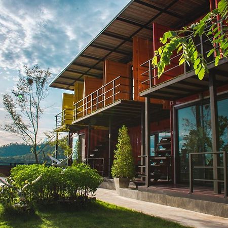 فندق Inbox Living Rimkhong تشيانغ خان المظهر الخارجي الصورة